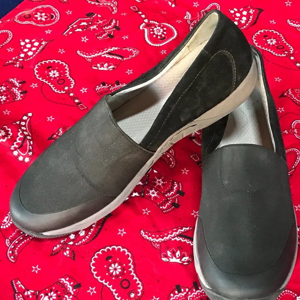 Pair of Dasnko Slip-ons ~ Size 41